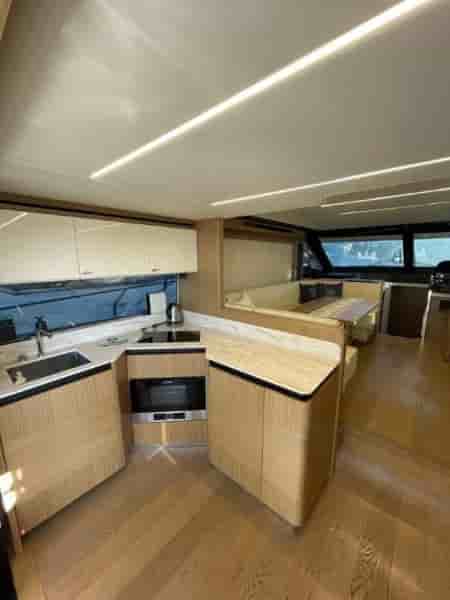 ABSOLUTE 52 FLY - View 12