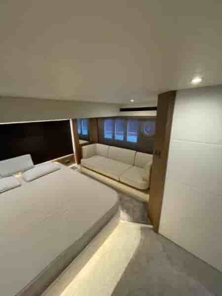 ABSOLUTE 52 FLY - View 15