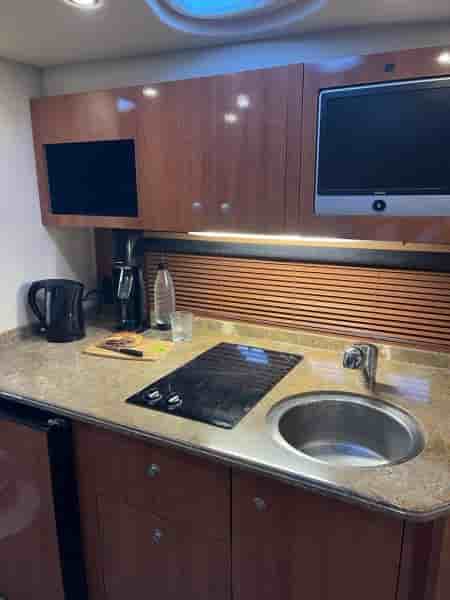 CRUISERS YACHTS 330 - View 15