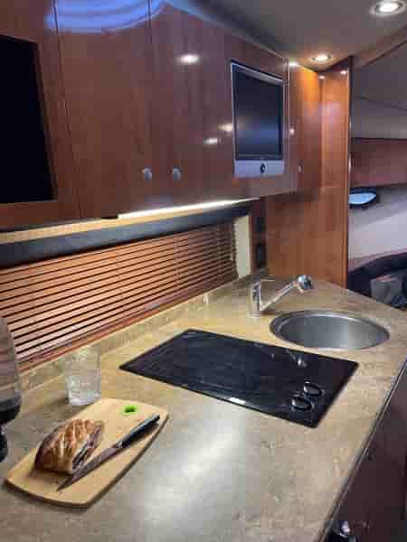 CRUISERS YACHTS 330 - View 17