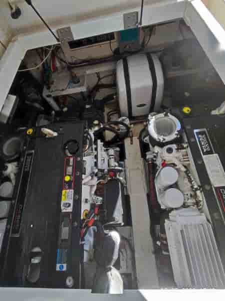 CRUISERS YACHTS 330 - View 23