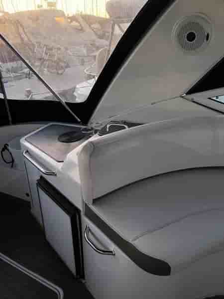 CRUISERS YACHTS 330 - View 8