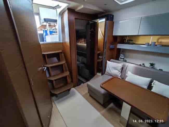 BAVARIA S 40 HT - View 10