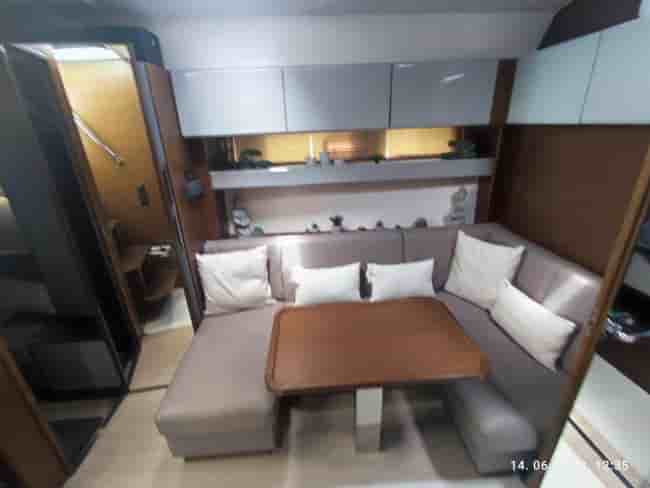 BAVARIA S 40 HT - View 12