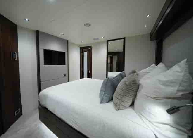 SUNSEEKER 95 YACHT - View 15