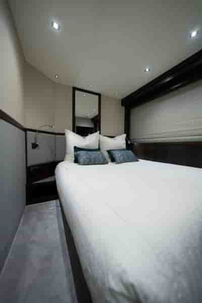 SUNSEEKER 95 YACHT - View 23