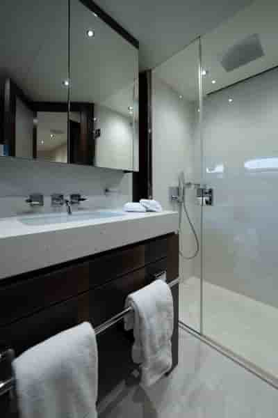 SUNSEEKER 95 YACHT - View 24