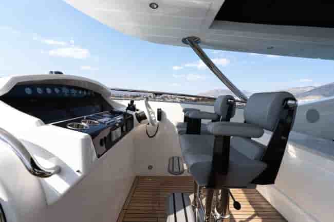 SUNSEEKER 95 YACHT - View 28