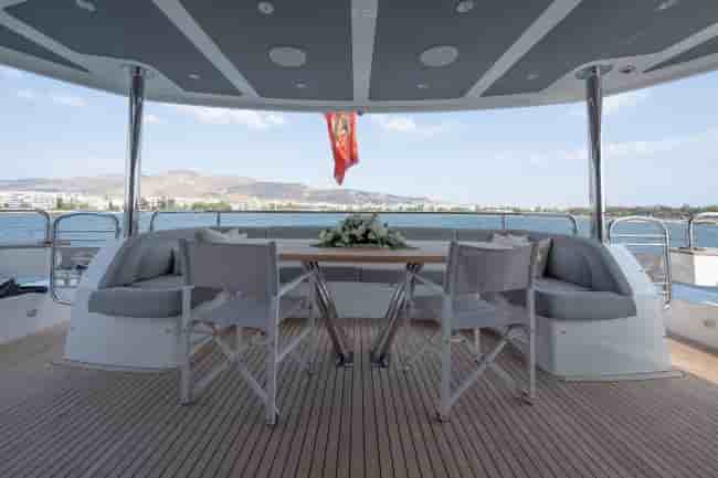 SUNSEEKER 95 YACHT - View 7