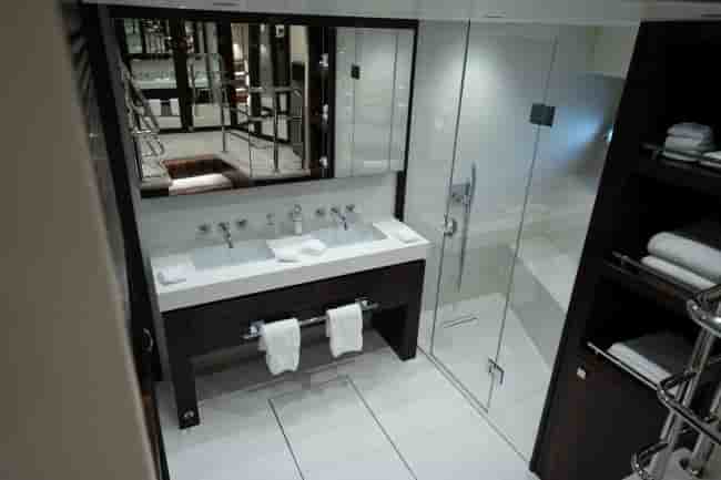 SUNSEEKER 95 YACHT - View 8