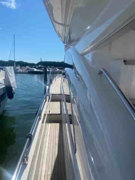 PRINCESS 67 FLY - View 2