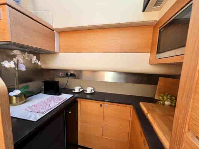 FAIRLINE PHANTOM 48 - View 8