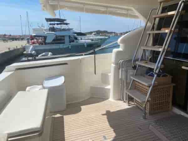 FERRETTI 530 - View 1