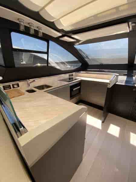 AZIMUT S7 - View 3
