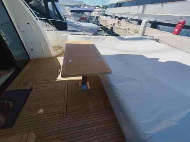 JEANNEAU PRESTIGE 590 - View 2