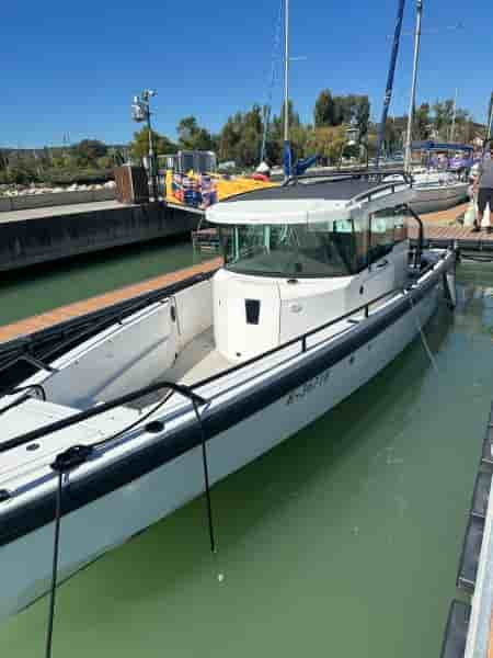 AXOPAR 28 CABIN - View 1