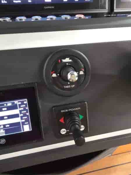 AXOPAR 28 CABIN - View 10