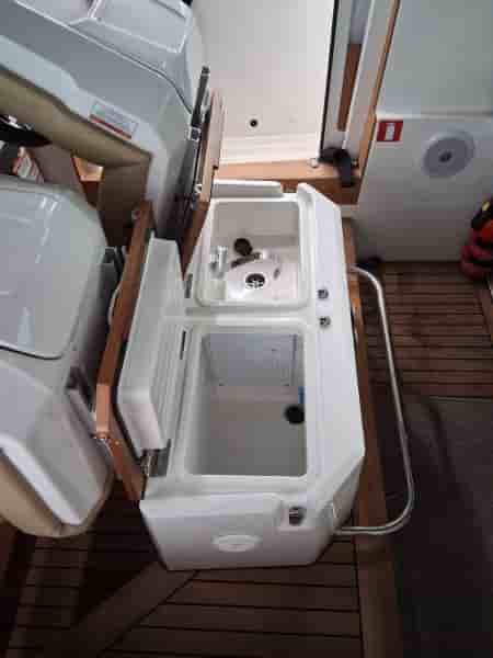 AXOPAR 28 CABIN - View 16