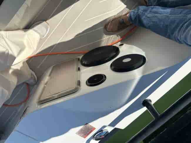 AXOPAR 28 CABIN - View 2