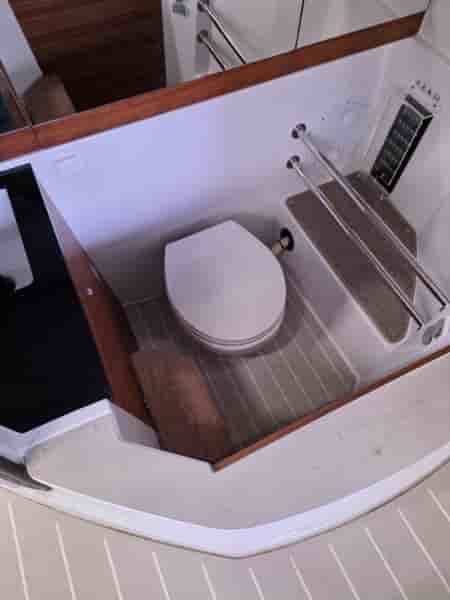 AXOPAR 28 CABIN - View 6