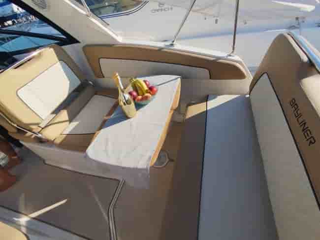 BAYLINER 855 CRUISER - View 4