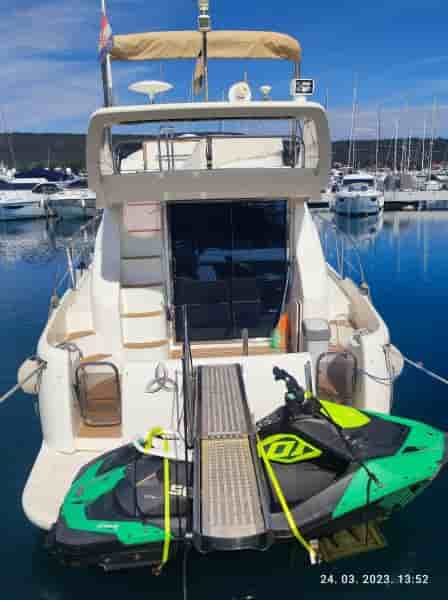 AZIMUT 42 FLY - View 2