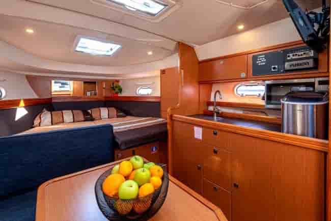 BAVARIA 32 SPORT - View 12