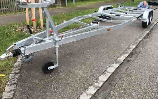 ZODIAC NZO 700 CABIN - View 11