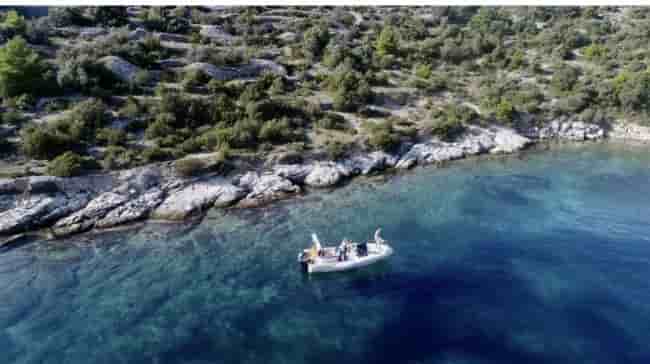 ZODIAC NZO 700 CABIN - View 2