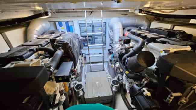 AZIMUT 62S - View 29