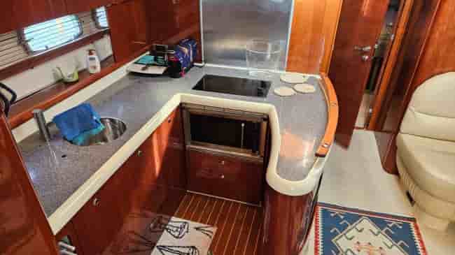 FAIRLINE 52 TARGA - View 10