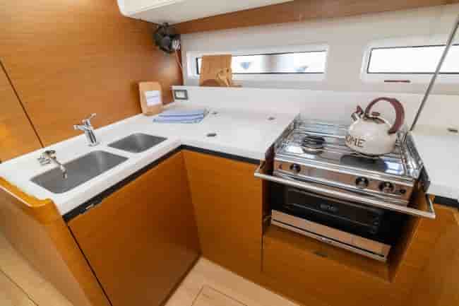 JEANNEAU SUN ODYSSEY 380 - View 4