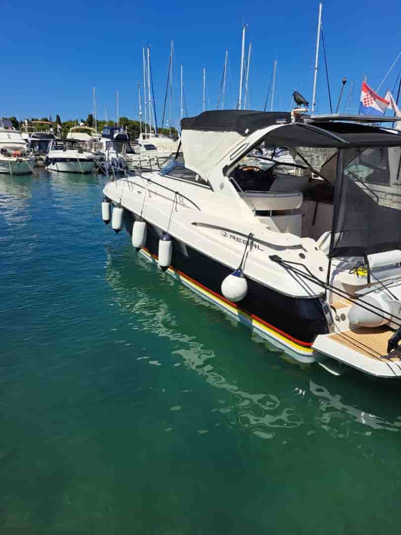 Regal Comodore 3760 - View 5