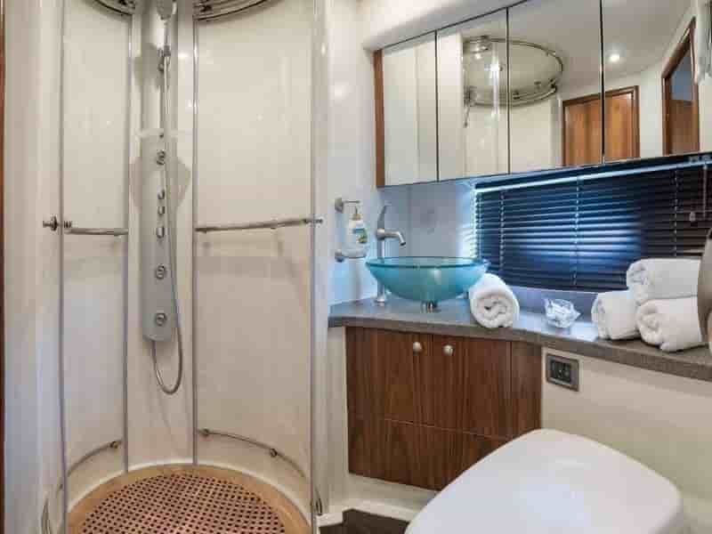 Sunseeker Predator 62 - View 12