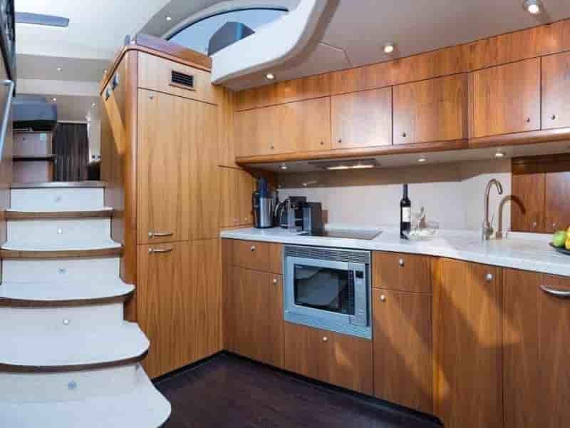 Sunseeker Predator 62 - View 8