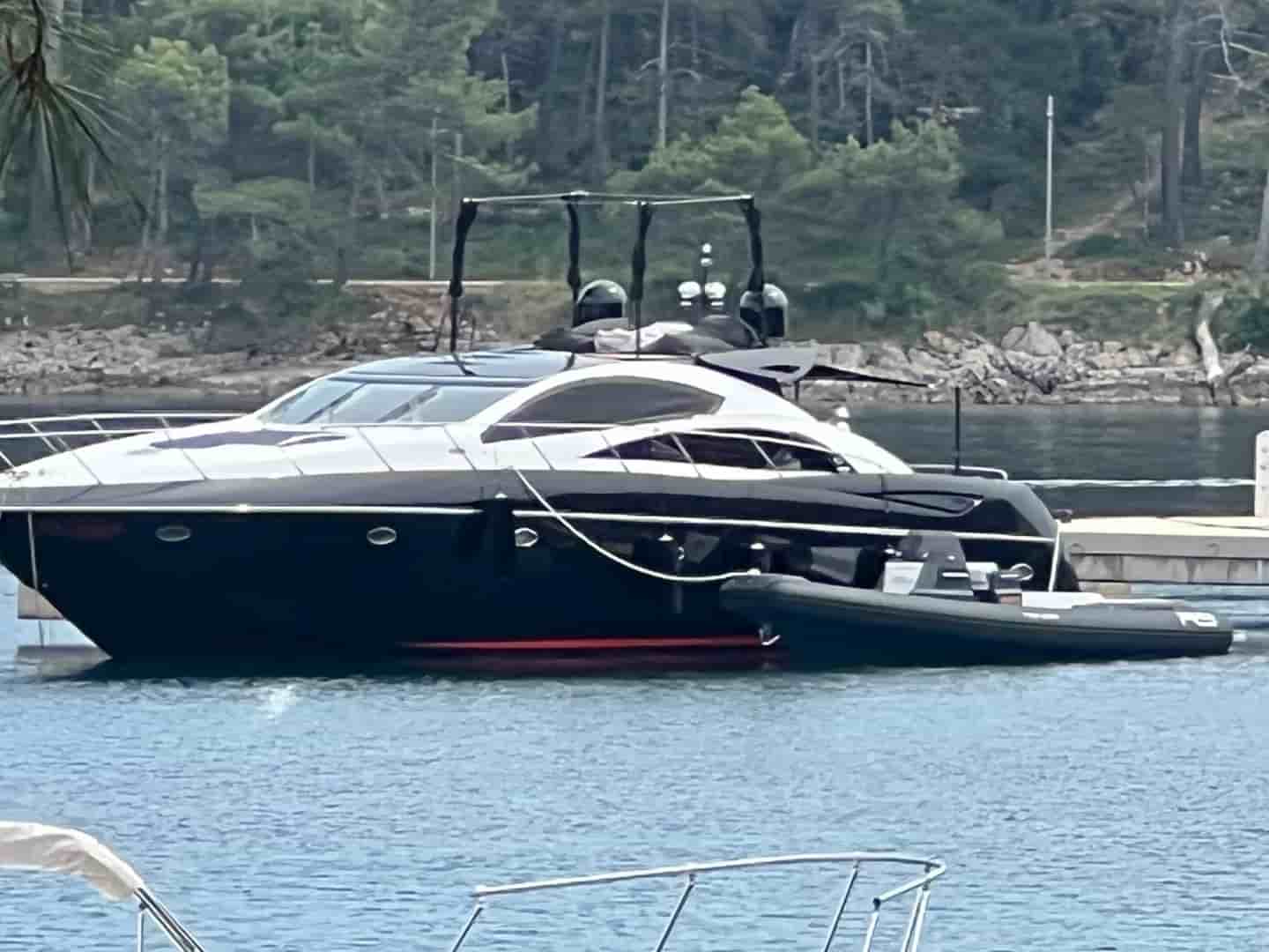 Sunseeker 72 Predator - View 1