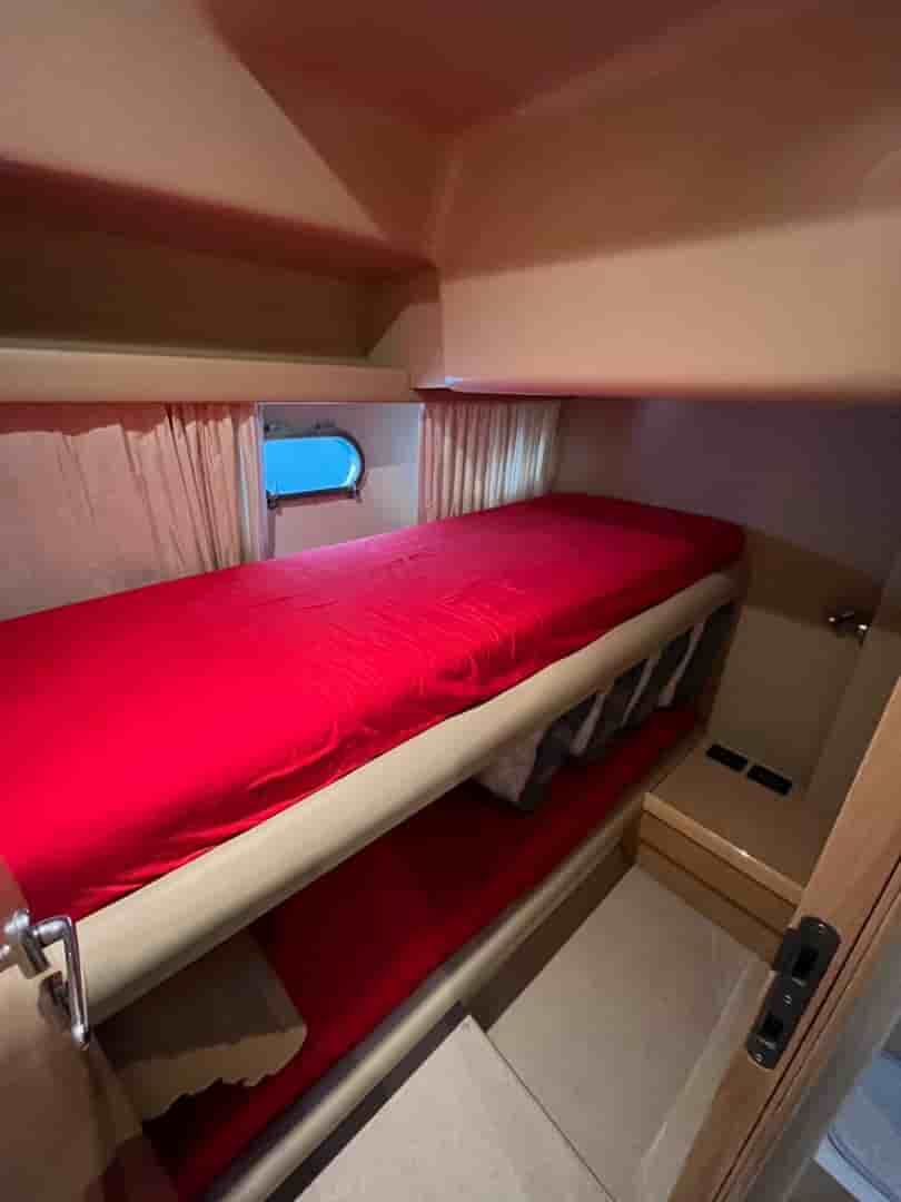 Ferretti 460 - View 3