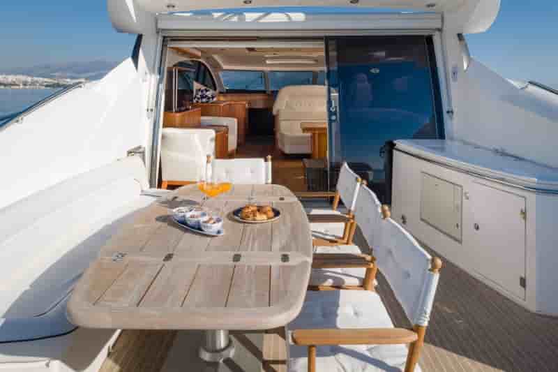 Sunseeker Predator 72 - View 4
