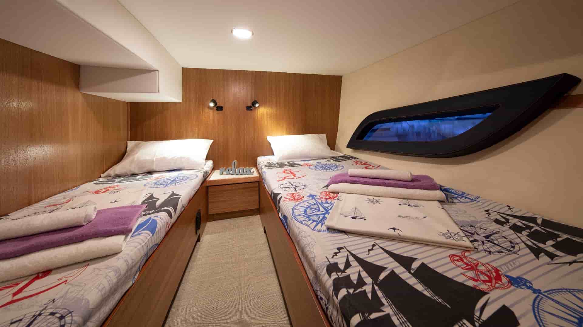 Monachus Issa - View 10