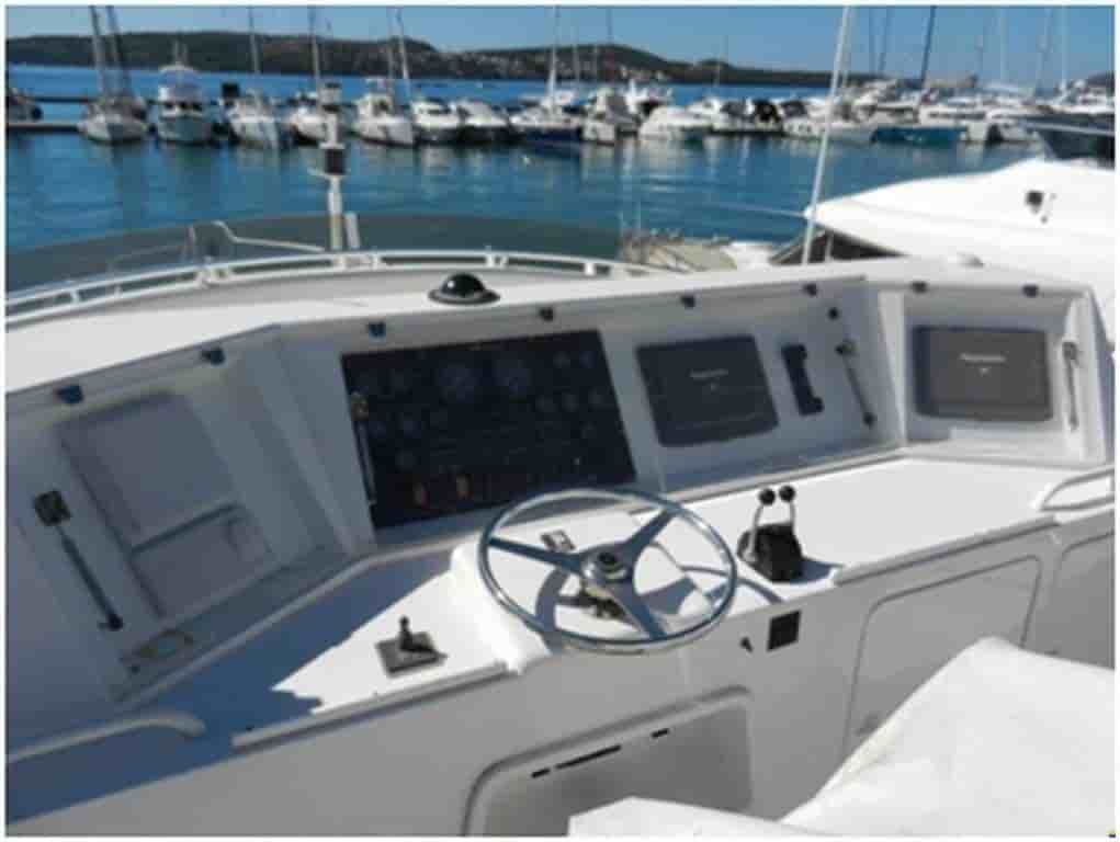 Bertram 54 fly - View 3