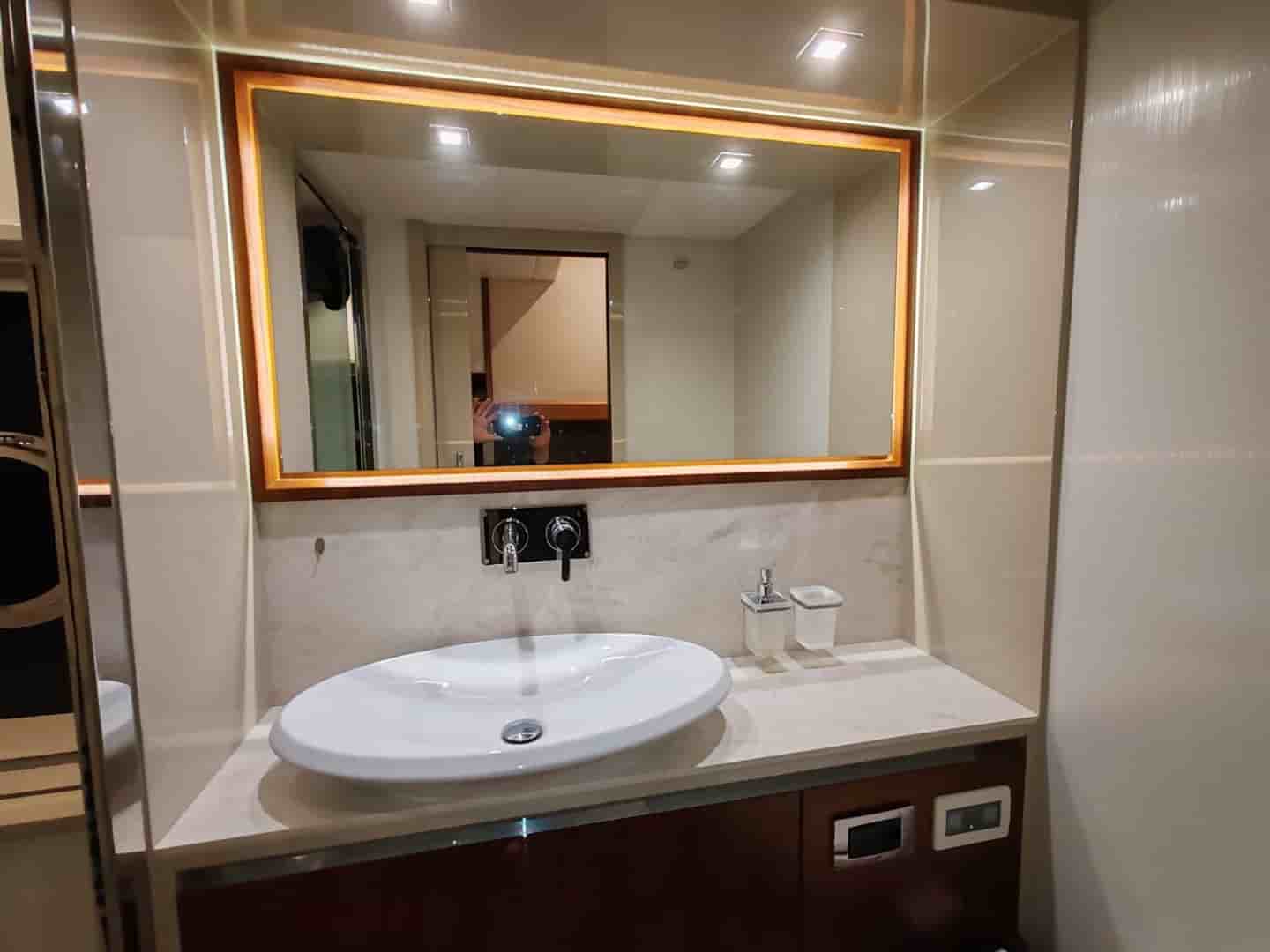 Absolute 52 fly - View 6