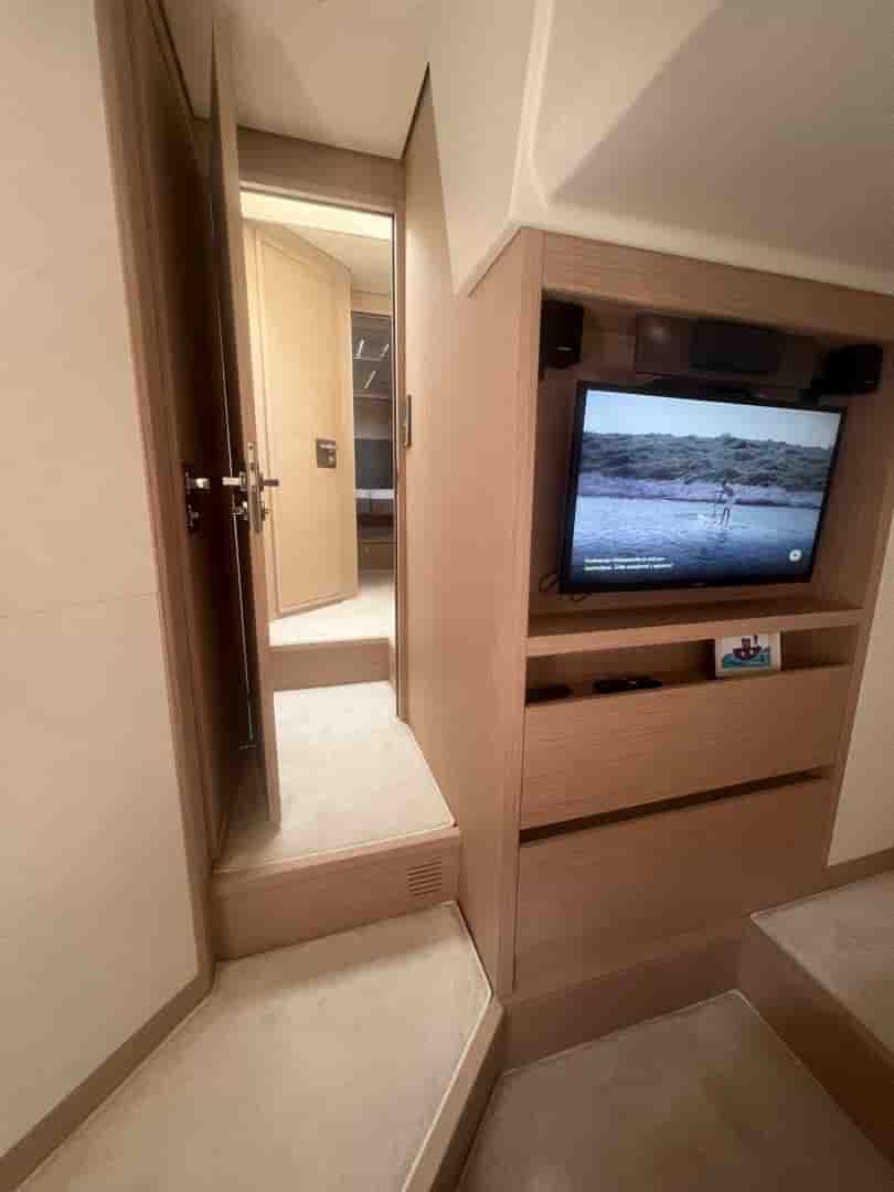 Beneteau Monte Carlo 5 - View 10