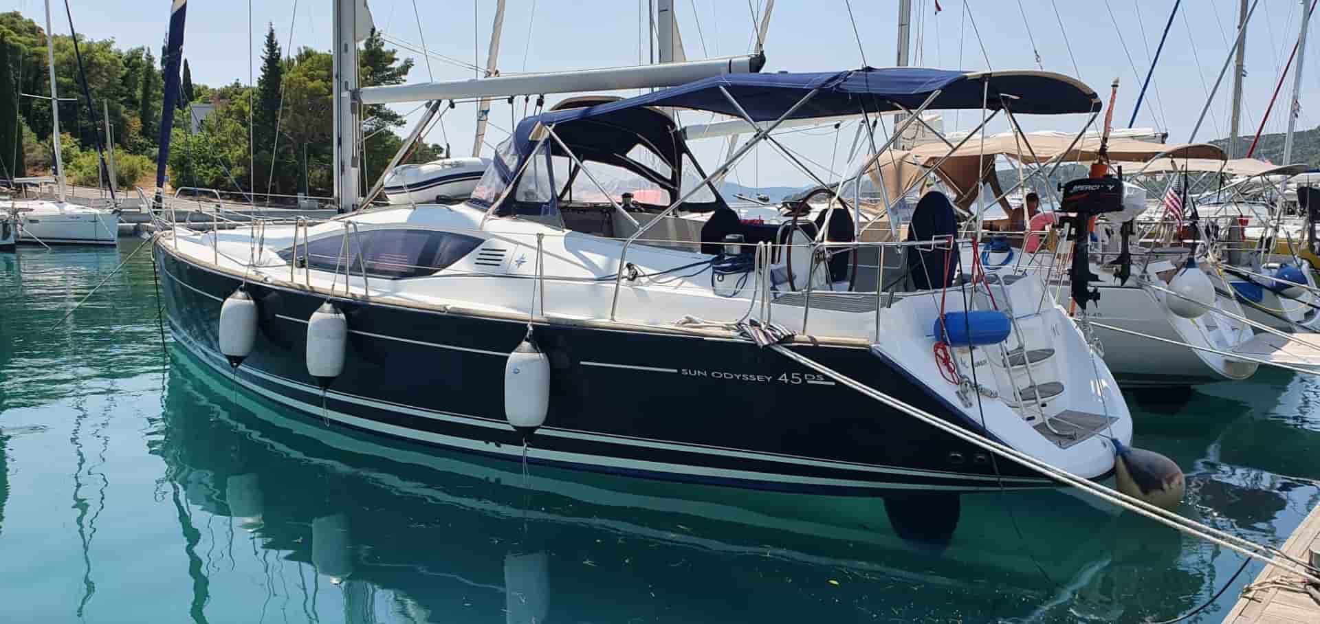 Jeanneau 45 DS - View 1