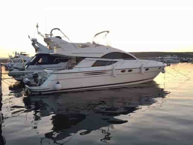 Fairline Phantom 46 - View 1