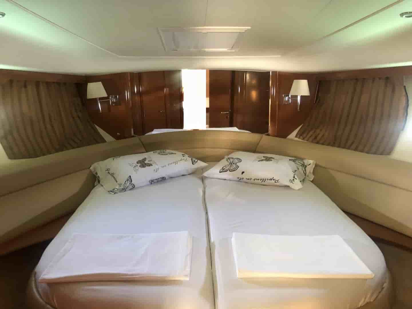 Jeanneau Prestige 42 - View 2