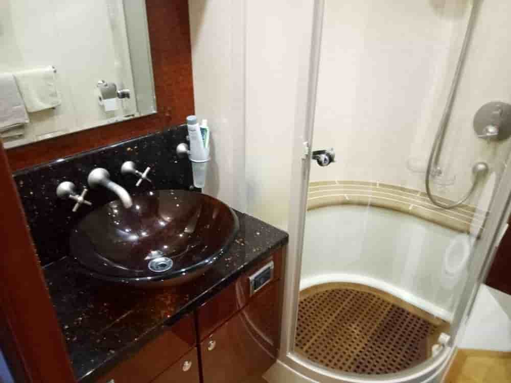 Fairline 74 Squadron - View 13