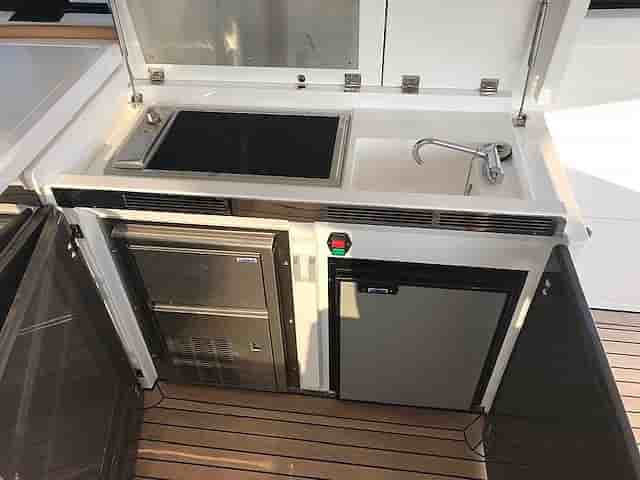 Fairline 48 Targa - View 15