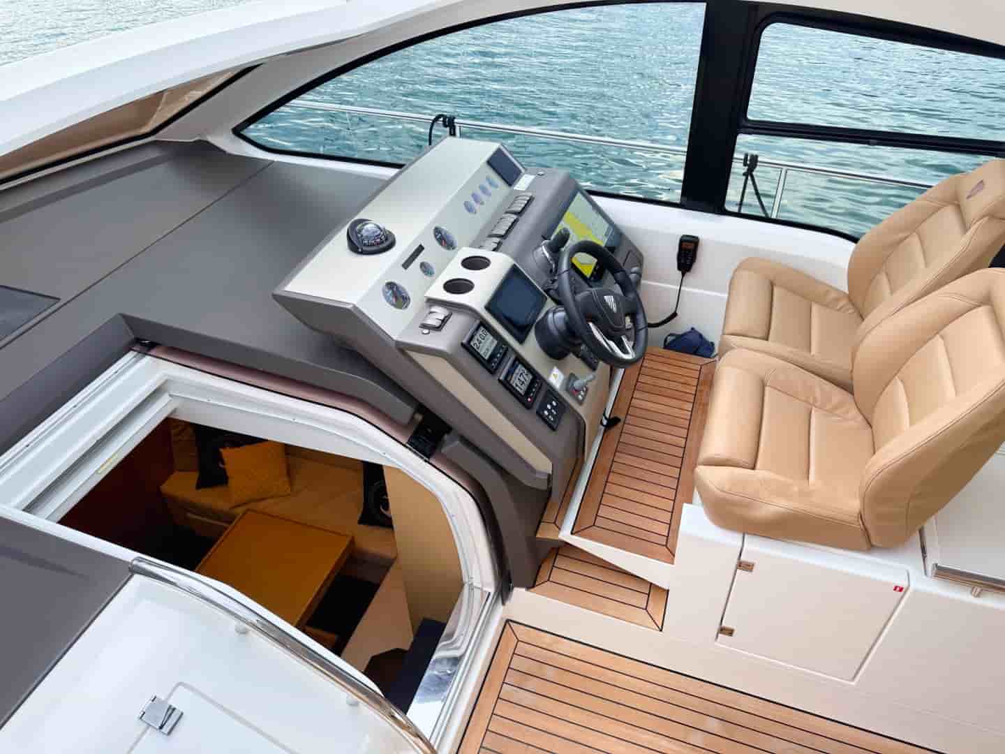 Fairline 48 Targa - View 3