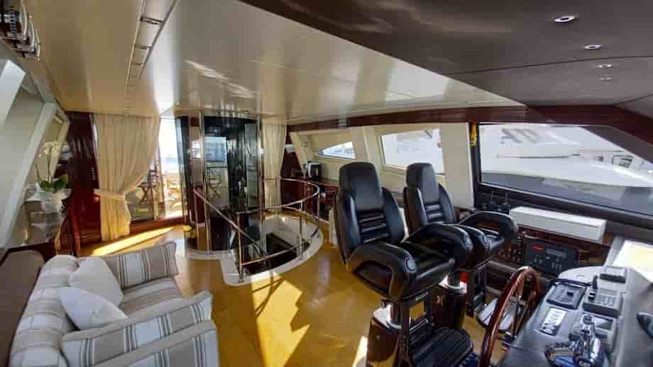 Permare – Amer 36M 2009 – 3-Deck Superyacht for Sale (2019 Refit – 5 Cabins – Elevator) - View 4