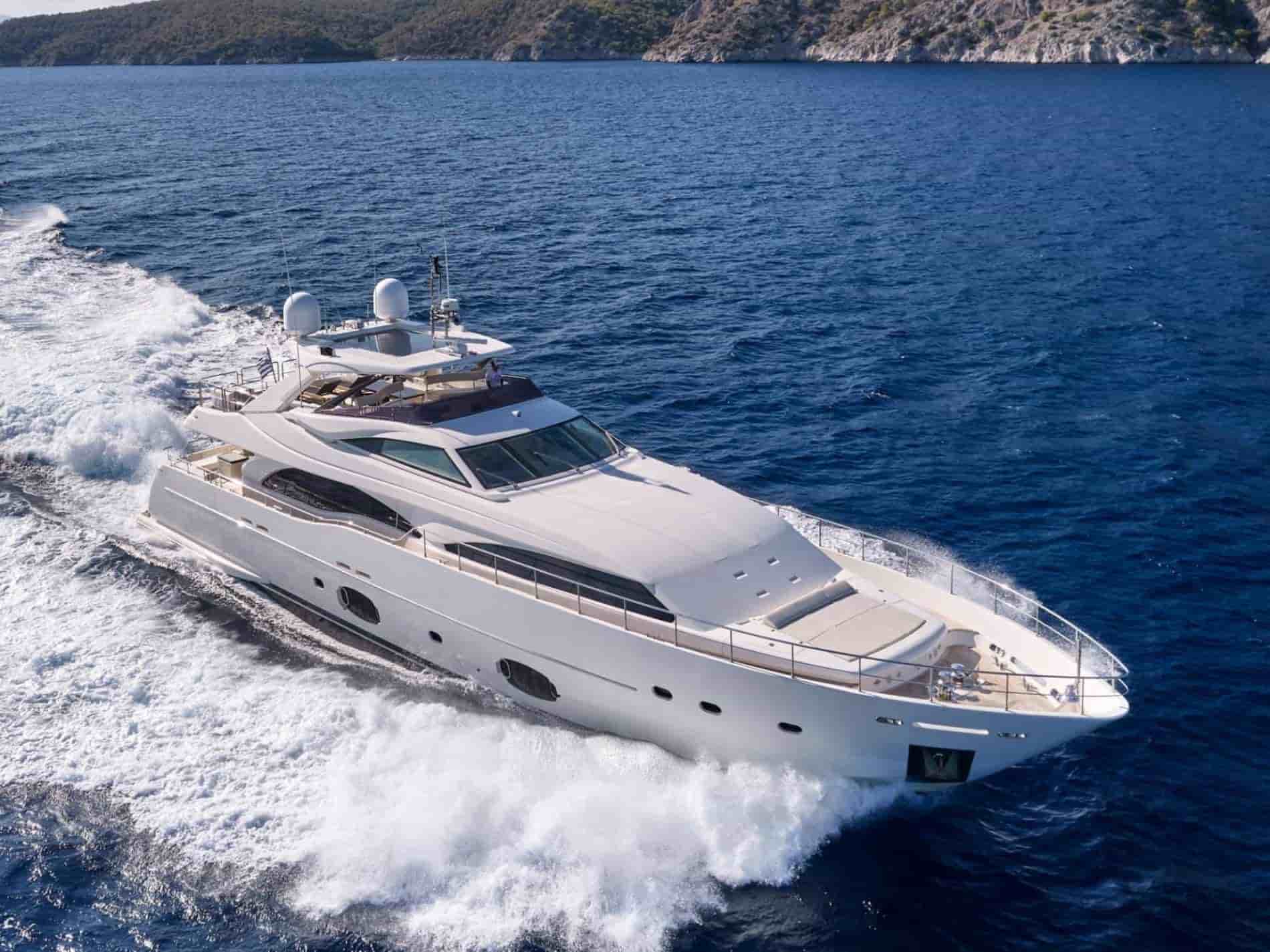 Ferretti Custom Line Ferretti Custom Line 97 - View 2